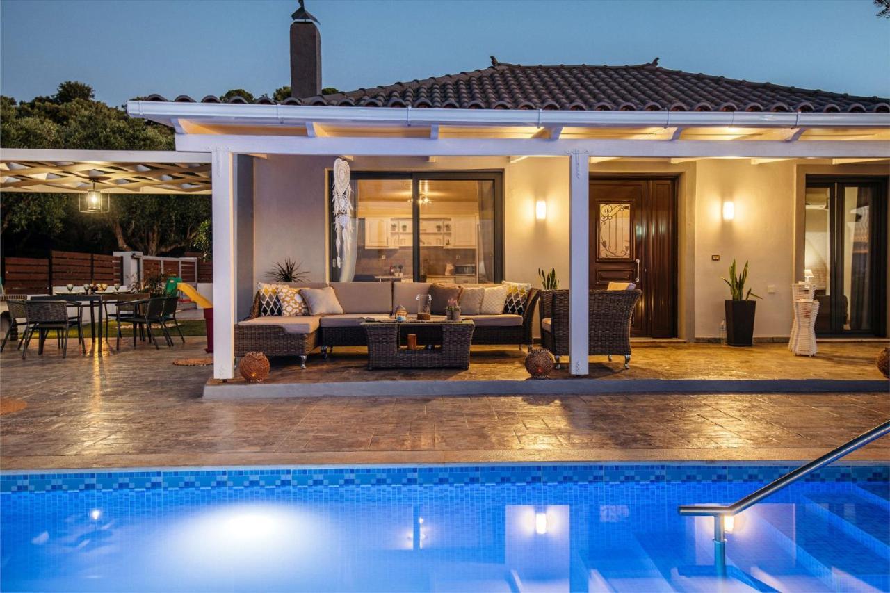 טרגקי Villa Venia - Cozy Escape With Scenic Sew View, By Zantewize מראה חיצוני תמונה