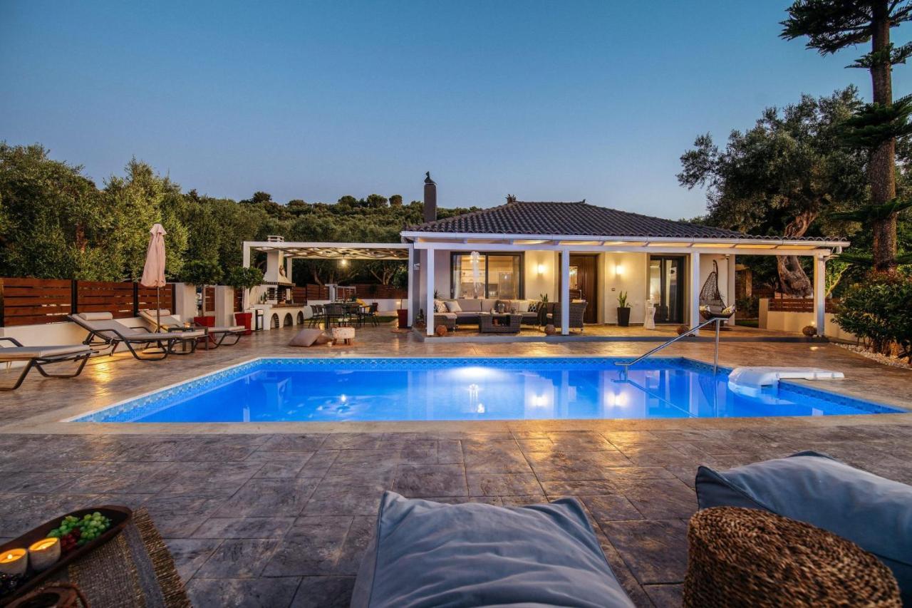 טרגקי Villa Venia - Cozy Escape With Scenic Sew View, By Zantewize מראה חיצוני תמונה